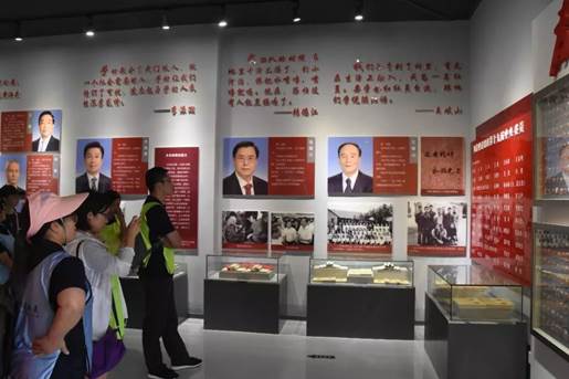 说明: https://mmbiz.qpic.cn/mmbiz_jpg/YCU7uNRIia0daQvhLeuWsjhgaibqwgj7AKHhHxGCia4kwX5jcFJickLicVkBhSDUKbyIn6vXjPlgQgBOpCl13rdqKyQ/640?wx_fmt=jpeg