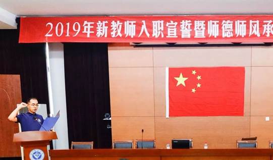 说明: https://mmbiz.qpic.cn/mmbiz_jpg/YCU7uNRIia0daQvhLeuWsjhgaibqwgj7AKkibGmMwCjHlpdxIeNbia7aDkgbS9d6NCJGXUJpib2dvLzibHD6LvPJtdEg/640?wx_fmt=jpeg