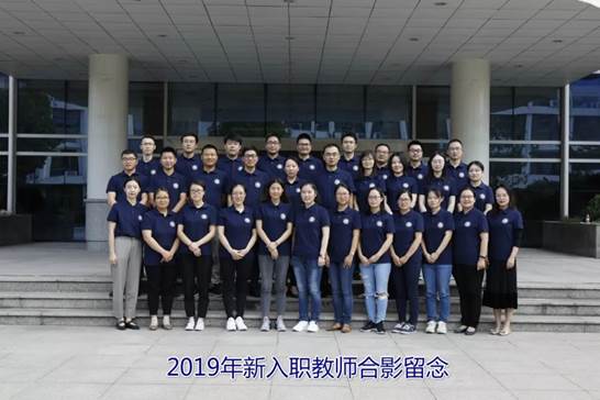 说明: https://mmbiz.qpic.cn/mmbiz_jpg/YCU7uNRIia0daQvhLeuWsjhgaibqwgj7AKMbzxQVmFqmnTAeMSVWrBnl39MTLuCT3msH6n9r3icbaxzg252byddRg/640?wx_fmt=jpeg